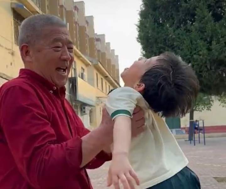 Chật vật cảnh vợ chồng già U80 nuôi con gái 5 tuổi- Ảnh 3.