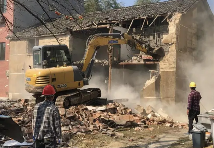 Người đàn ông mua nhà được 20 năm, vừa nhận 2,6 tỷ đồng tiền đền bù giải tỏa liền bị chủ cũ kiện đòi lại, toà tuyên bố: “Phải bồi thường cho họ hơn 492 triệu đồng”- Ảnh 1. Người đàn ông mua nhà được 20 năm, vừa nhận 2,6 tỷ đồng tiền đền bù giải tỏa liền bị chủ cũ kiện đòi lại, toà tuyên bố: “Phải bồi thường cho họ hơn 492 triệu đồng”- Ảnh 1.