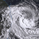 Cơn bão hiếm gặp 50 năm mới xuất hiện sắp đổ bộ: Cả nước Úc “nín thở” tránh bão, hàng triệu người phải đối mặt với "kịch bản tồi tệ nhất" file 20250305 62 ptxfy4 1741159360406823495401 44 0 444 640 crop 17411593650791056397960gifpng