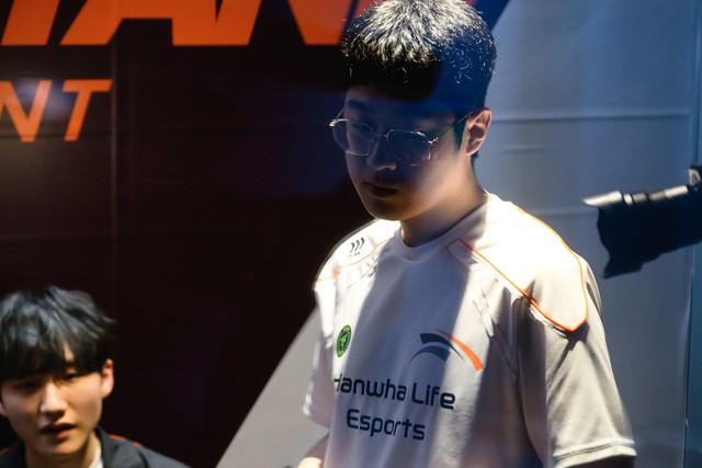 HLE vô địch First Stand 2025, Zeus xác lập thành tích