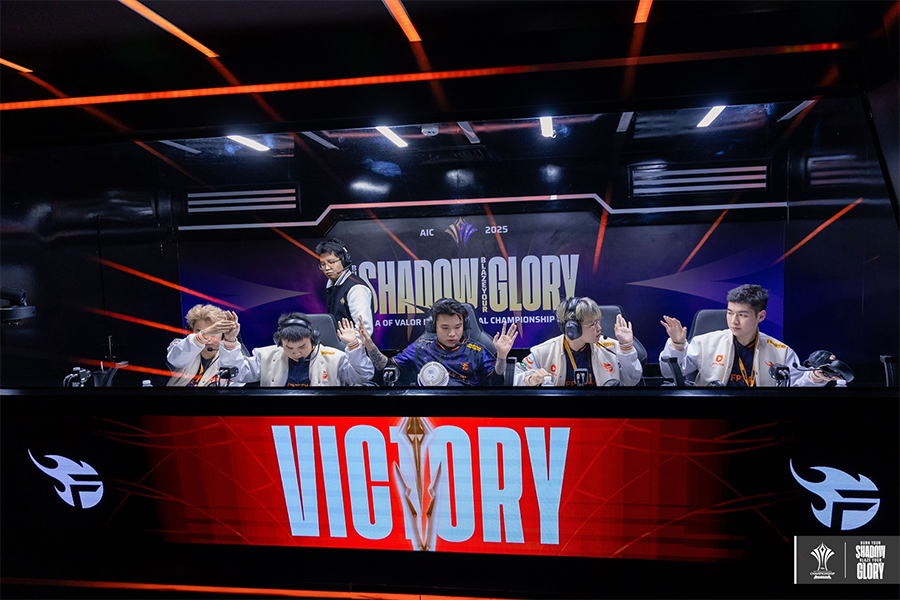 Kết quả AIC 2025 ngày 27/11: Team Flash gây địa chấn, FULL SENSE thị uy sức mạnh fl 2711