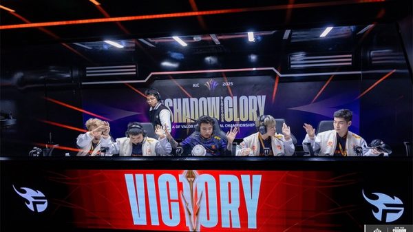 Kết quả AIC 2025 ngày 27/11: Team Flash gây địa chấn, FULL SENSE thị uy sức mạnh fl 2711jpg