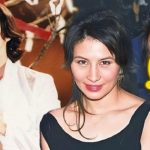 Khổ như làm rể trùm sòng bạc Macau: Mỹ nam "đẹp như tượng tạc" phải hủy dung vì lệnh "cấm đẹp hơn vợ" fotojet 2vgc 1754637711943962736414 0 0 328 627 crop 17546377185681612747031jpg