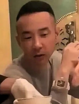 Trịnh Sảng đã sinh con cho