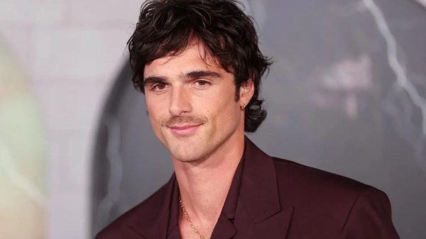 Jacob Elordi Gây Sốt Với Phim Kinh Dị Frankenstein frankenstein4 yoizjpg