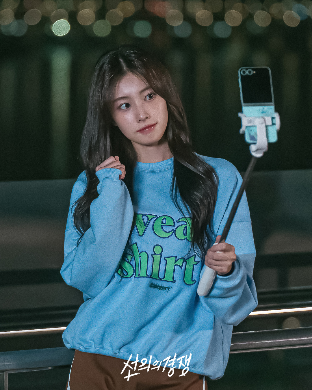 Mỹ nhân Hàn viral khắp MXH vì gầy đáng báo động, cổ tay