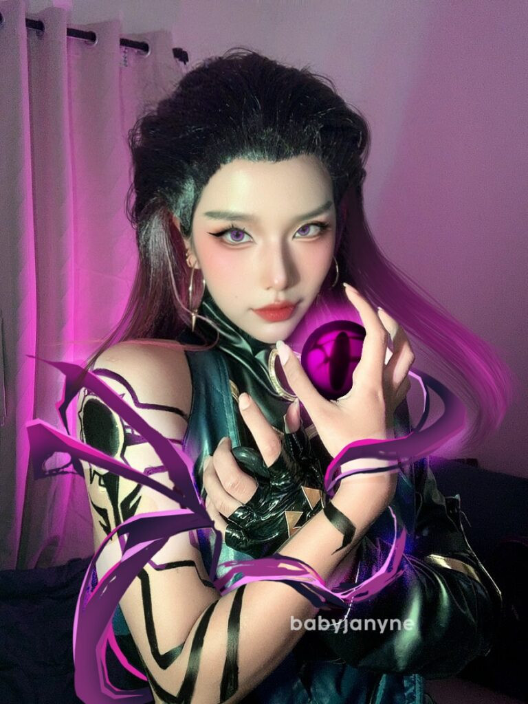 fs5i6hb Janyne Lee "hóa thân" thành Reyna từ Valorant: Màn cosplay hấp dẫn không thể bỏ lỡ fs5i6hb