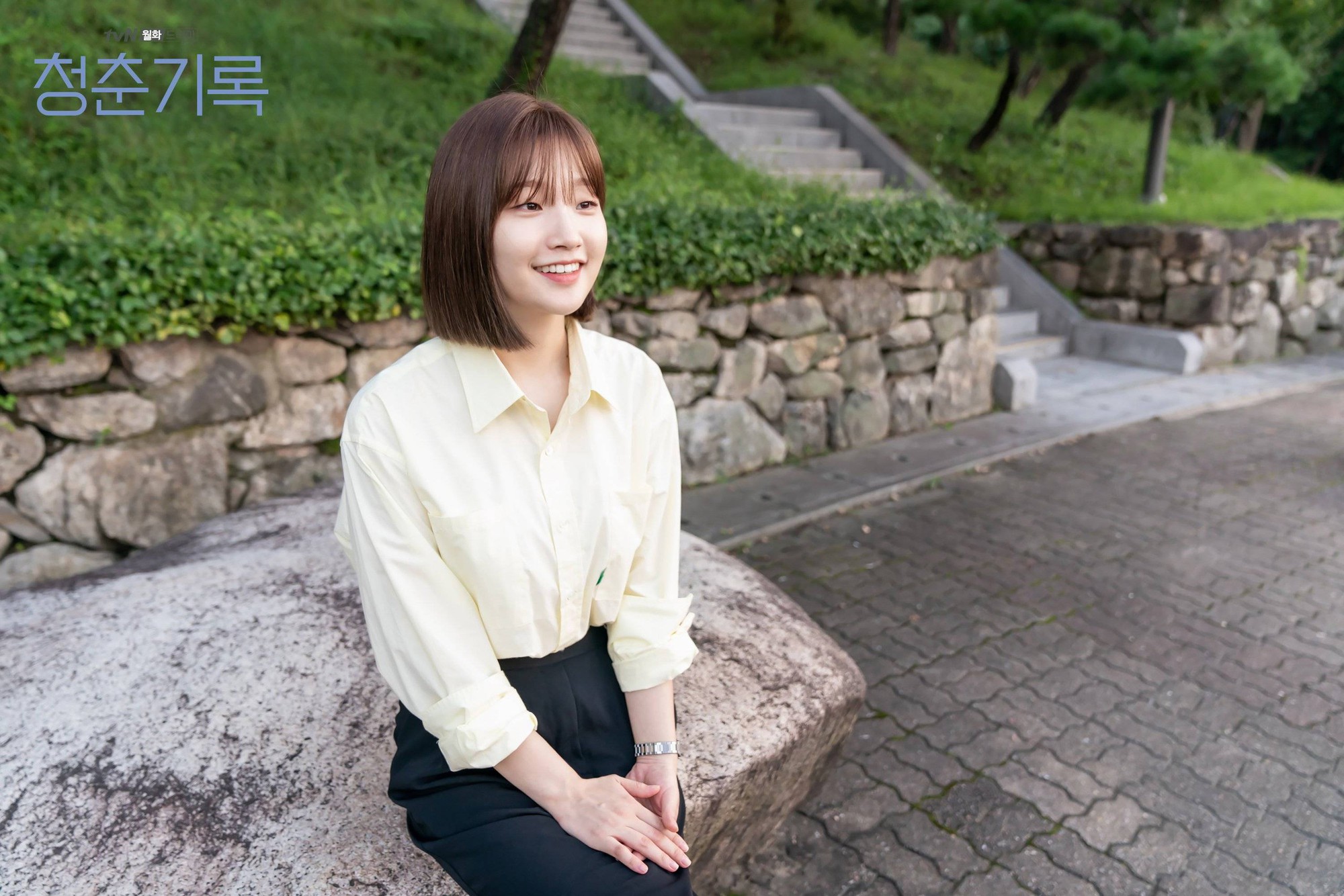 "Chồng quốc dân" của năm 2025: Đổi người yêu chứ không đổi gu, tóc ngắn chính là tiêu chuẩn fullsizephoto1261091 17511039180331914777820 1751266304537 17512663047431046066231