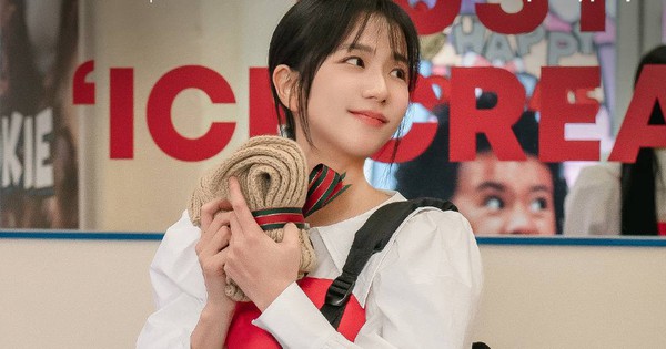 Nhan sắc gây sốc của Jisoo (BLACKPINK) fullsizephoto1933589 1738949174325555309077 80 0 645 1080 crop 17389491838511871983545jpg