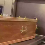 Giám đốc nhà tang lễ giải thích điều gì thực sự xảy ra bên trong lò hỏa táng: Không giống mọi người nghĩ funeral crematorium coffin 1741426987462 1741426987590809040632 1741447148922 17414471490001199396286 0 21 809 1315 crop 17414472312911058697684png