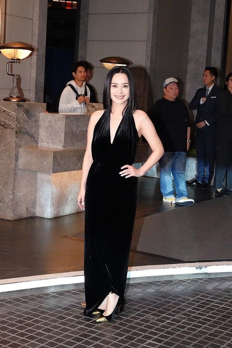 Ngoại hình phát tướng gây sốc của Chung Hân Đồng, đột ngột tăng đến 75 kg là vì sao?- Ảnh 5. Ngoại hình phát tướng gây sốc của Chung Hân Đồng, đột ngột tăng đến 75 kg là vì sao?- Ảnh 5.