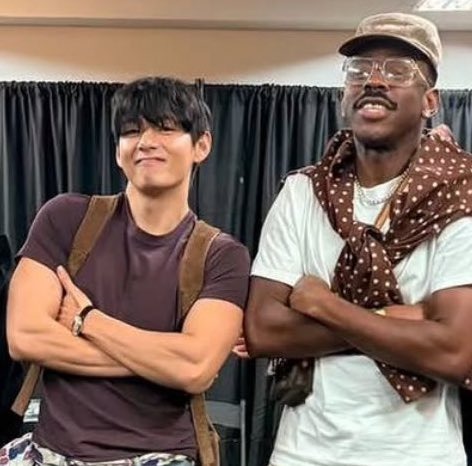 Gấp lắm rồi: Sợ Jennie (BLACKPINK) ngày càng say đắm bên người mới, V (BTS) liền công khai giành giật?- Ảnh 3.