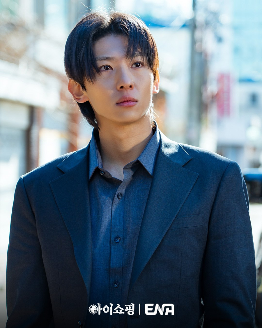 Nam chính bị chê diễn