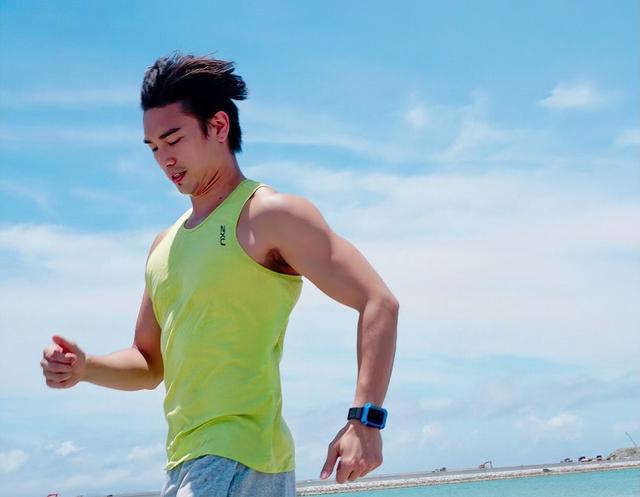 Sao nam TVB bị cả nam lẫn nữ đại gia gạ gẫm, có người đòi chi 300 triệu mời dự tiệc riêng tư- Ảnh 2. Sao nam TVB bị cả nam lẫn nữ đại gia gạ gẫm, có người đòi chi 300 triệu mời dự tiệc riêng tư- Ảnh 2.