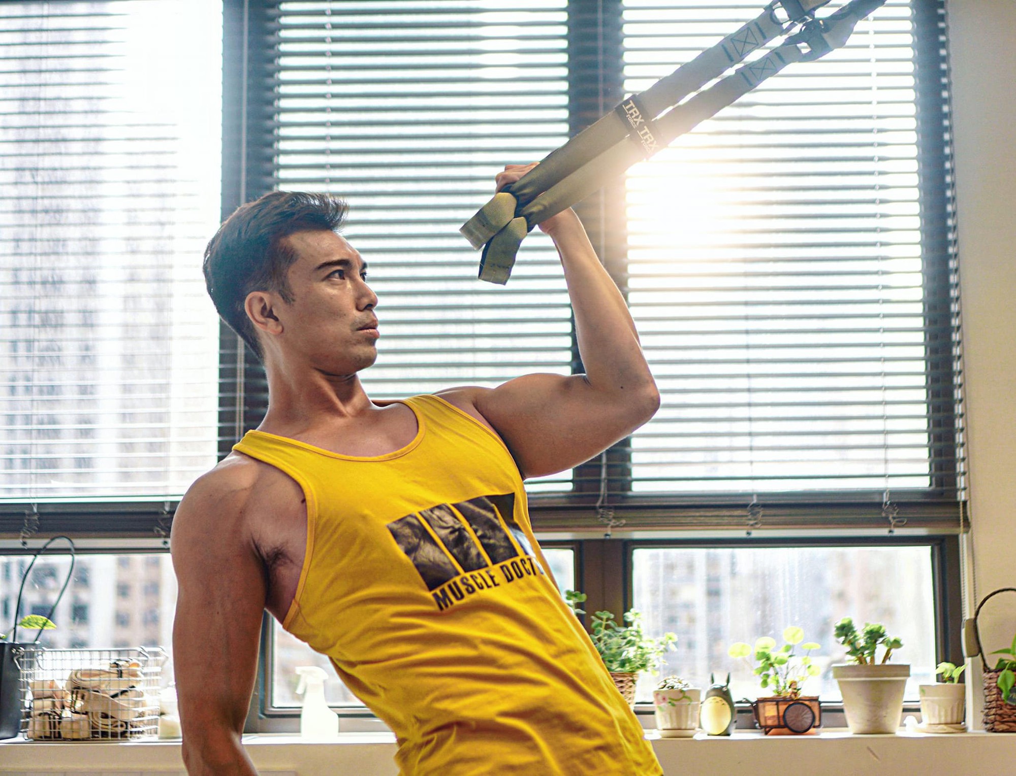 Sao nam TVB bị cả nam lẫn nữ đại gia gạ gẫm, có người đòi chi 300 triệu mời dự tiệc riêng tư- Ảnh 5. Sao nam TVB bị cả nam lẫn nữ đại gia gạ gẫm, có người đòi chi 300 triệu mời dự tiệc riêng tư- Ảnh 5.