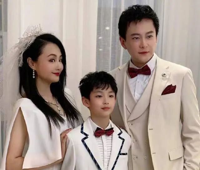 Nữ thần tuổi thơ phát hiện mắc ung thư, khóc thút thít trên sóng livestream vì 1 lí do- Ảnh 4.