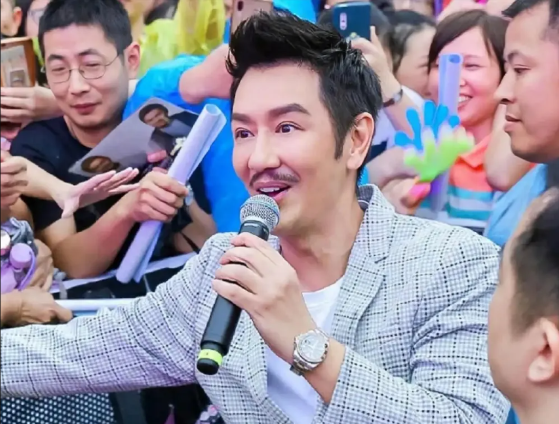 Nam thần Thiên Long Bát Bộ bấm nút tự hủy vì thói “râu xanh”, nay nghiện Nam thần Thiên Long Bát Bộ bấm nút tự hủy vì thói “râu xanh”, nay nghiện