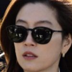 Bức ảnh toát ra "thần thái chaebol" của vợ cũ Chủ tịch Samsung g65hdg2bqaapagr 17647449706421796921457 1764748522634 1764748522981299764968 218 0 656 700 crop 17647486747501434384917jpg