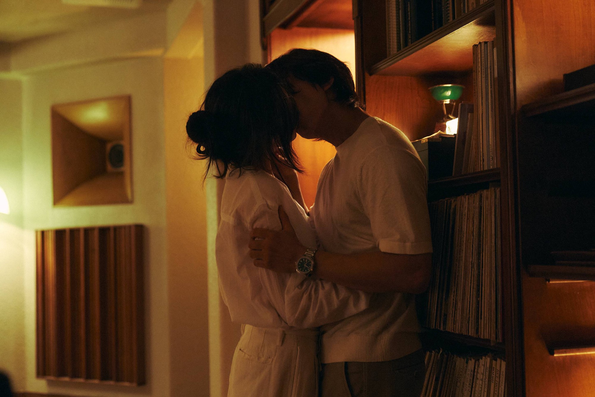 5 phim 18+ Hàn Quốc hay nhất thập kỷ: Toàn tuyệt phẩm xem 100 lần cũng không thấy chán- Ảnh 10. 5 phim 18+ Hàn Quốc hay nhất thập kỷ: Toàn tuyệt phẩm xem 100 lần cũng không thấy chán- Ảnh 10.