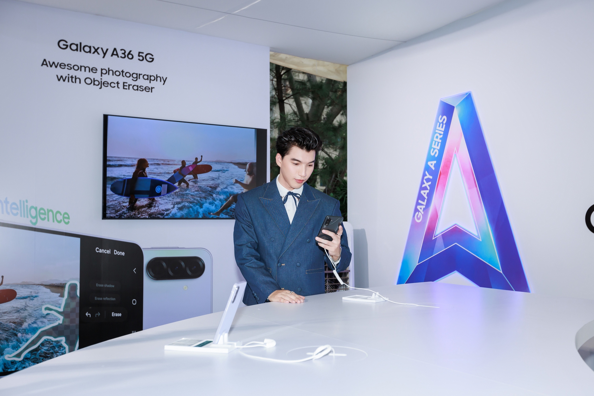 Galaxy A series “bắt tay” HIEUTHUHAI, mang đến trải nghiệm AI hạng A cho giới trẻ- Ảnh 4. Galaxy A series “bắt tay” HIEUTHUHAI, mang đến trải nghiệm AI hạng A cho giới trẻ- Ảnh 4.