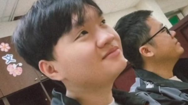 Tuyển thủ GAM làm hỏng hộ chiếu vì lý do khó đỡ, phải bỏ lỡ một tuần đấu ở LCP gam emo lam hong ho chieujpg