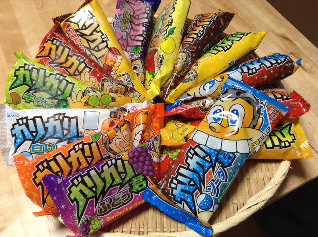 Hãng kem Nhật xin lỗi công khai vì đã tăng giá kem que nổi tiếng của mình từ 10.000 lên 12.000 đồng sau 25 năm!- Ảnh 2.