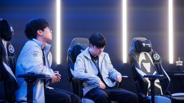 Tin chuyển nhượng LMHT 12/11: Viper rời HLE? GEN chia tay 2 thành viên? 43 Tin chuyển nhượng LMHT 12/11: Viper rời HLE? GEN chia tay 2 thành viên? geng 2026jpg