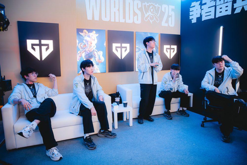 Tiếp tục có thêm siêu sao