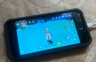 Chơi Genshin Impact trên iPhone 8, game thủ khiến cộng đồng nể phục vì mức độ “nghị lực” 29 Chơi Genshin Impact trên iPhone 8, game thủ khiến cộng đồng nể phục vì mức độ “nghị lực” genshin impact 1 1741491326280161908161 0 0 375 600 crop 17414913303981522793571png
