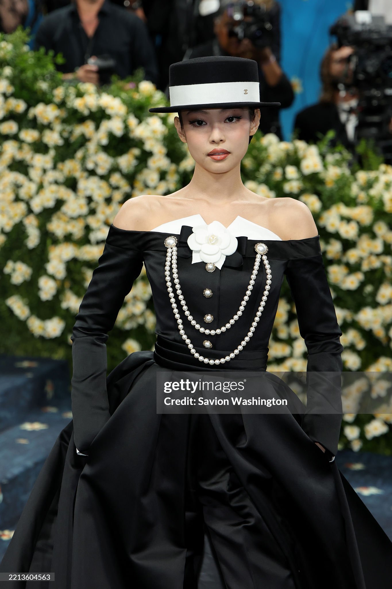 Tóm tắt bộ 3 BLACKPINK tại Met Gala 2025: Hở, sang và nhạt!- Ảnh 7.