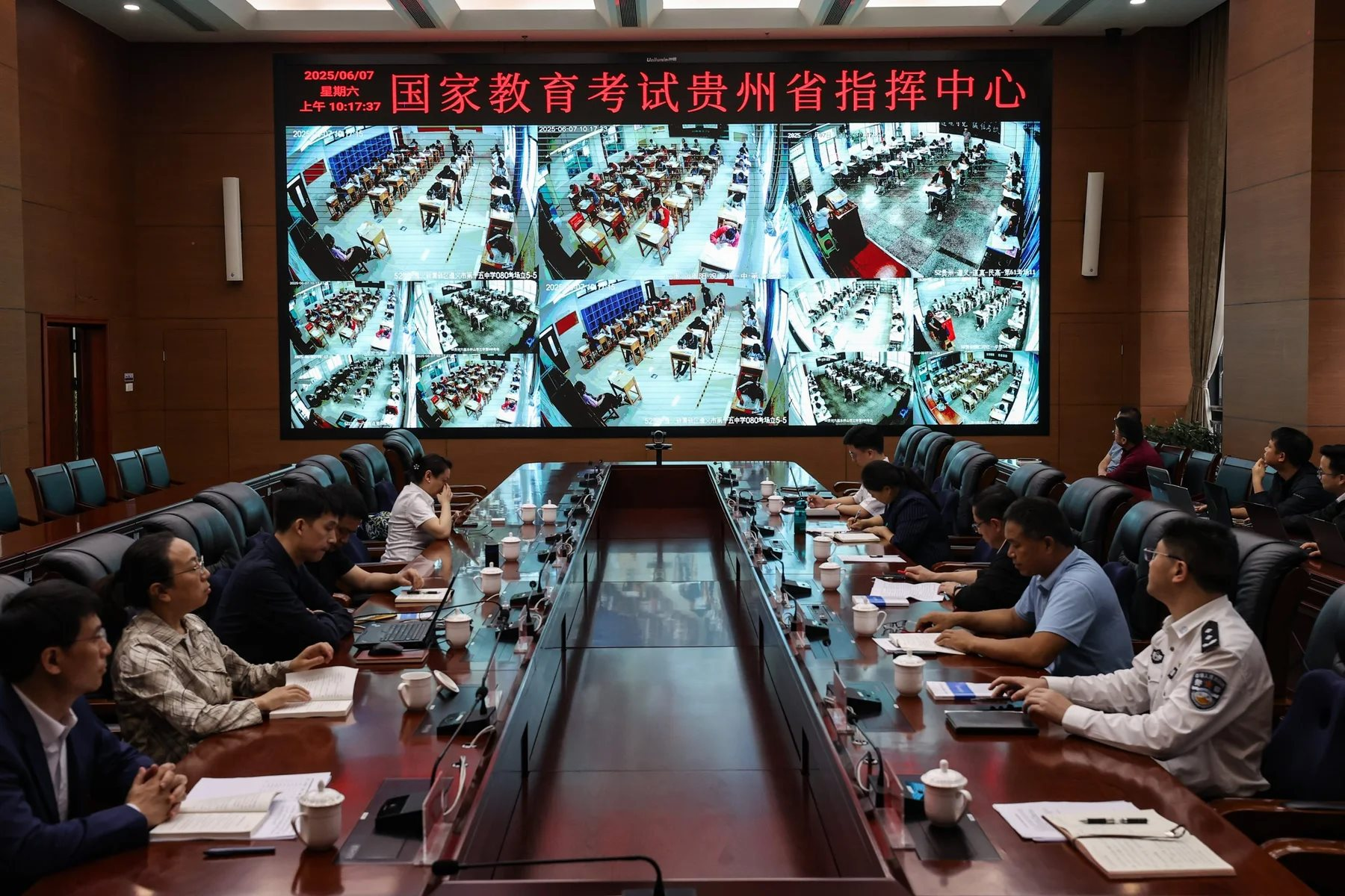 Bi hài ở Trung Quốc: Viết bài hay quá bị vu oan là nhờ AI, sinh viên phải Bi hài ở Trung Quốc: Viết bài hay quá bị vu oan là nhờ AI, sinh viên phải