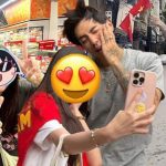 Sao Hàn đang hot nhất tại Việt Nam: "Hòa tan" với bầu không khí Quốc khánh, fan cứ ra đường là bắt gặp! gew 1756107658550404157124 0 3 418 672 crop 1756107674831503872047 1756109581022 1756109581676167109060 0 0 400 764 crop 17561097015391429136658jpg