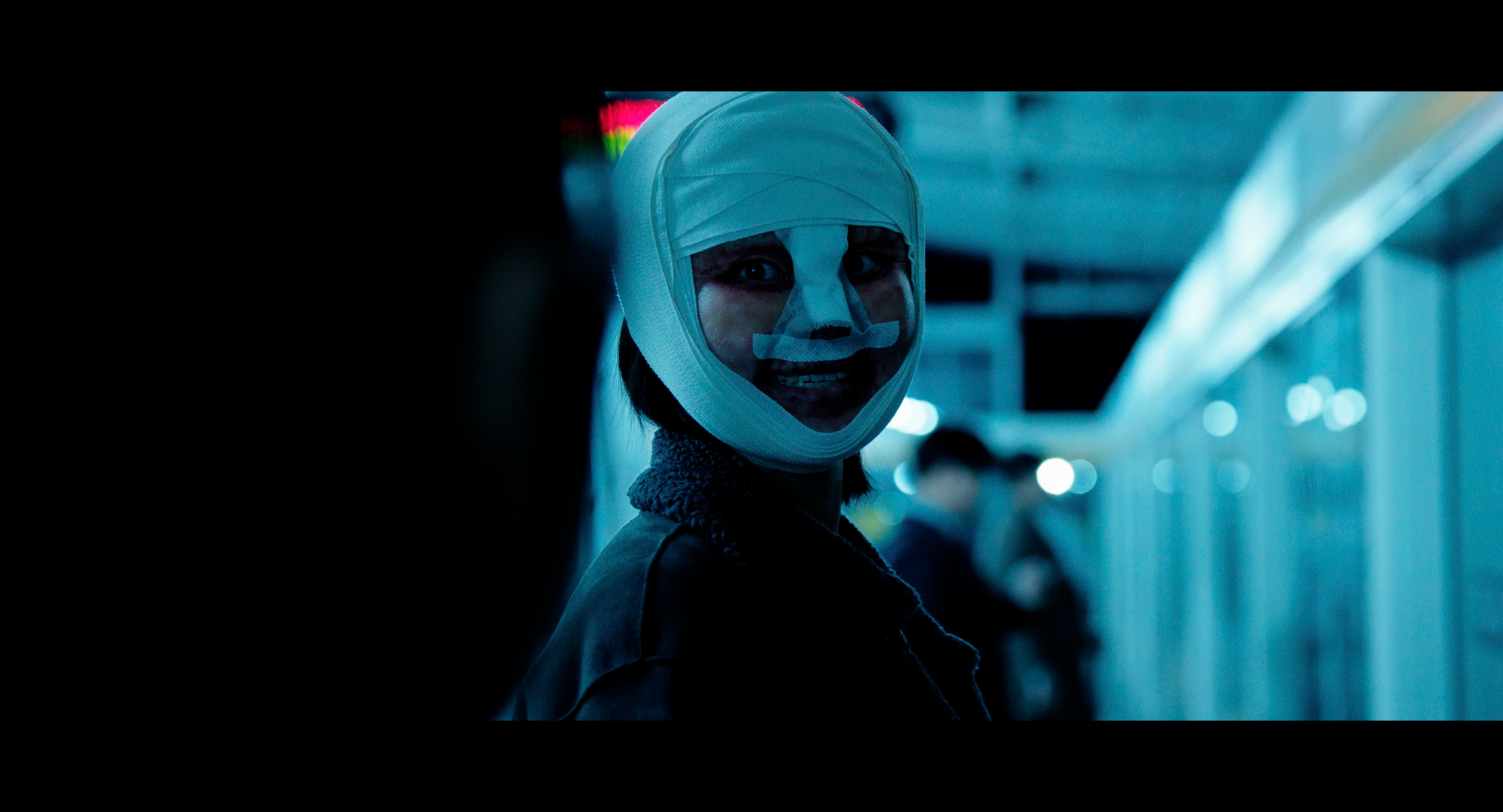 Vì sao phim top 1 phòng vé Hàn có doanh thu ảm đạm tại rạp Việt?- Ảnh 1. Vì sao phim top 1 phòng vé Hàn có doanh thu ảm đạm tại rạp Việt?- Ảnh 1.