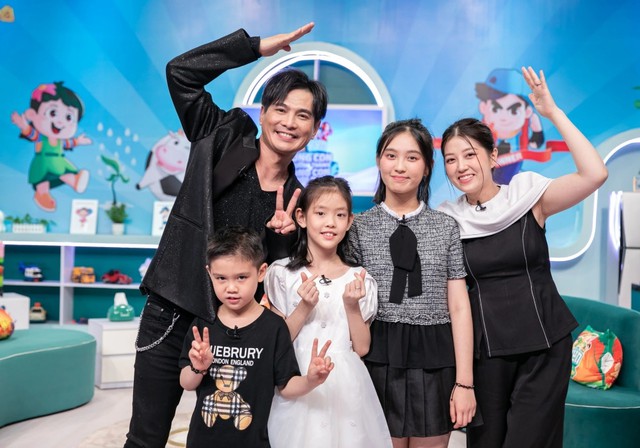 Ca sĩ đắt show hàng đầu miền Tây: Có biệt phủ 4.000m2 to nhất nhì An Giang, đổi xe xoành xoạch hơn 20 lần- Ảnh 6.