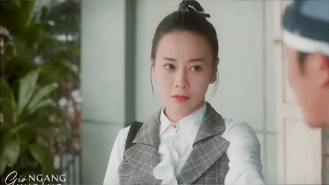 Nhan sắc Phương Oanh nay sao lạ quá, càng nhìn càng hoang mang