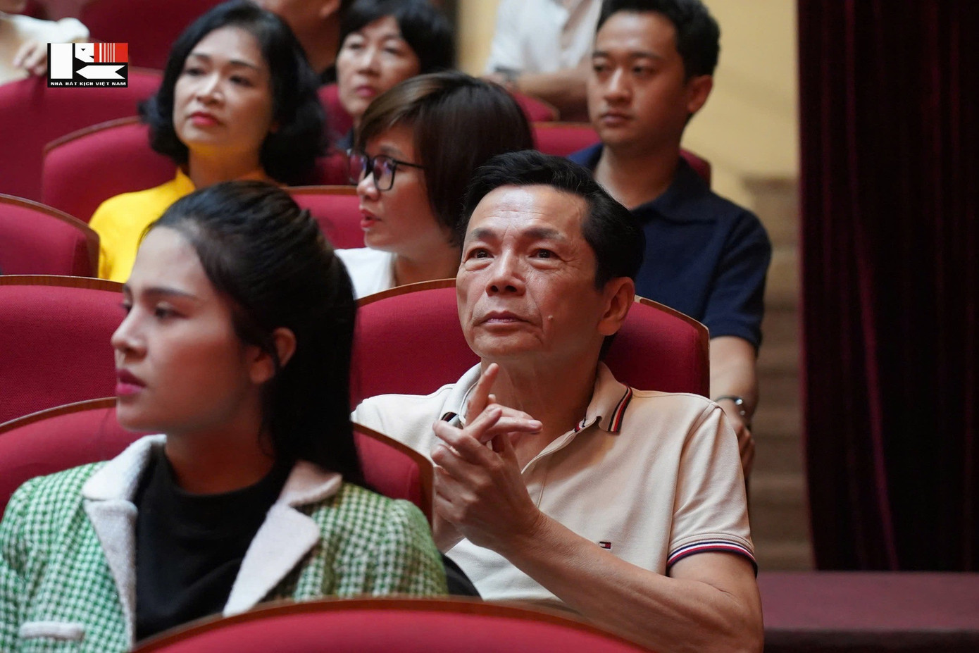 NSND Xuân Bắc dâng hương Tổ nghề ở Nhà hát Kịch Việt Nam- Ảnh 11.