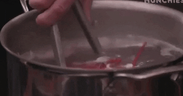 Vì sao pháp luật Thuỵ Sĩ cấm thả tôm hùm sống vào nước sôi? 28 Vì sao pháp luật Thuỵ Sĩ cấm thả tôm hùm sống vào nước sôi? giphy 1761380864836470775930 0 25 270 457 crop 17613809044801545103423 1761460585503 17614605857039382258 0 0 477 764 crop 17614606085941763261726gifpng