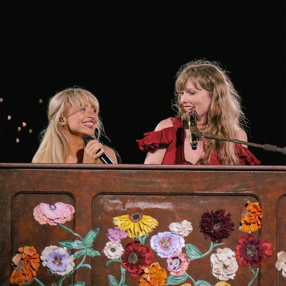 Độc nhất vô nhị tại Grammy 2025: Taylor Swift 1 mình làm hành động lạ giữa lễ trao giải, biết lý do càng bất ngờ hơn- Ảnh 5. Độc nhất vô nhị tại Grammy 2025: Taylor Swift 1 mình làm hành động lạ giữa lễ trao giải, biết lý do càng bất ngờ hơn- Ảnh 5.