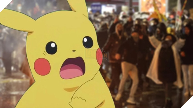 Một người biểu tình đã mặc đồ Pikachu toàn thân, và sau đó đã trở thành hình ảnh lan truyền mạnh mẽ trên mạng xã hội.