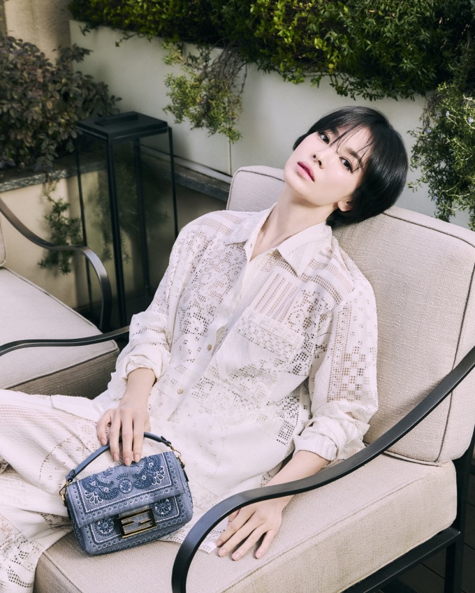 Ngoại hình gây hoang mang tột độ của Song Hye Kyo- Ảnh 2.