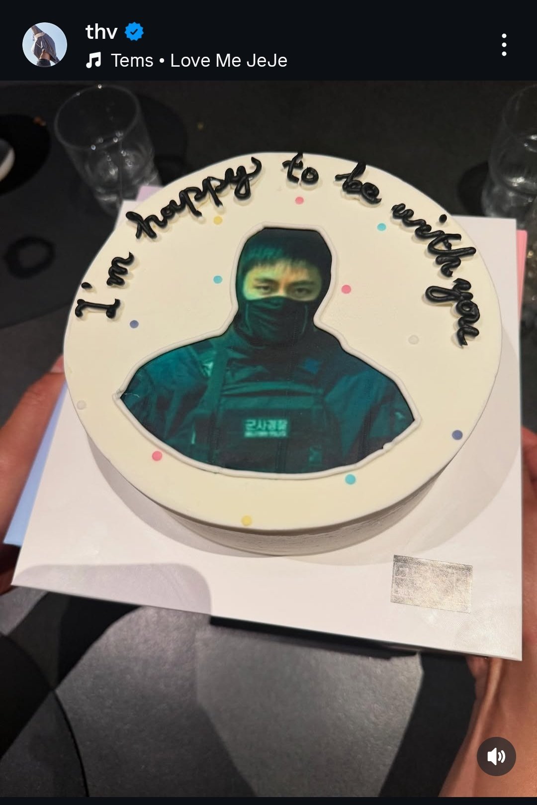 Cặp đôi hot nhất thế giới Jennie - V (BTS)