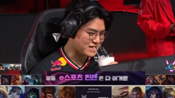 Gumayusi tiếp tục thất bại với Ezreal, được nhiều đàn anh lên tiếng bảo vệ guma ez 2025 2jpg