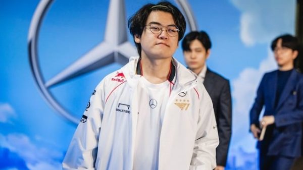 LMHT: CEO của T1 lại có chia sẻ về Gumayusi nhưng lại khiến fan khó chịu hơn 26 LMHT: CEO của T1 lại có chia sẻ về Gumayusi nhưng lại khiến fan khó chịu hơn guma t1 ceo joe 1 ycdmjpg