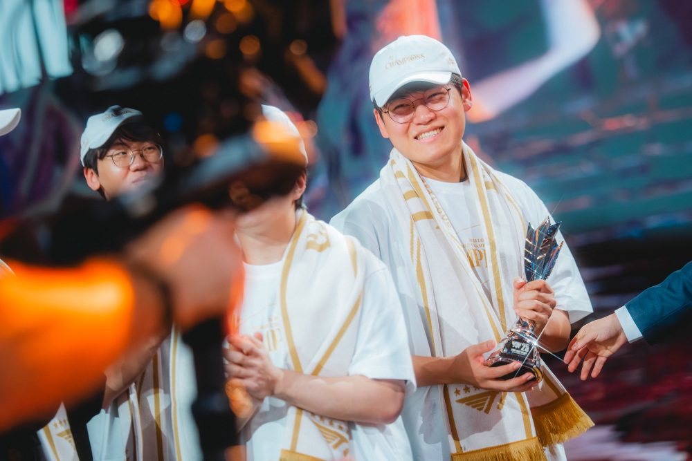 Một yếu tố có lẽ là tiên quyết để T1 có thể tái ký Gumayusi- Ảnh 2.