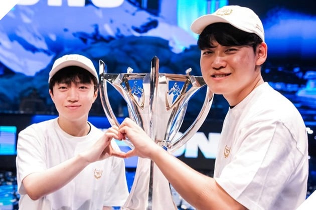 LMHT: Bộ đôi Đường dưới của T1 giữ vững thành tích vô tiền khoán hậu trước thềm MSI 2025