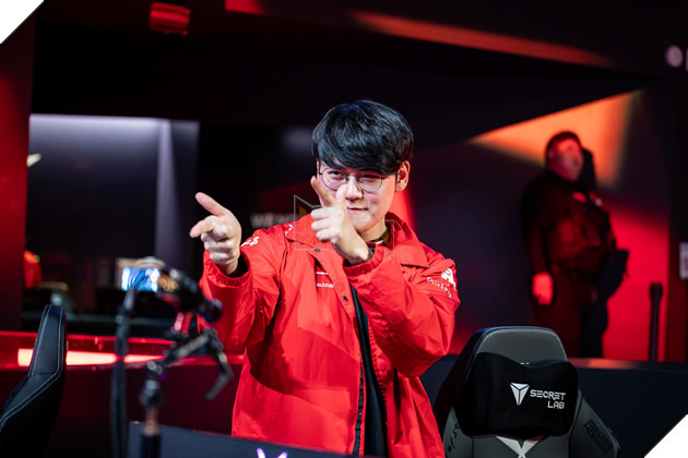 LMHT: Xa thu T1 khang dinh Fearless Draft dan mat di gia tri va muc dich ban dau gumayusi-da-co-nhung-chia-se-tren-stream-ve-do-hieu-qua-cua-fearless-draft-voi-meta