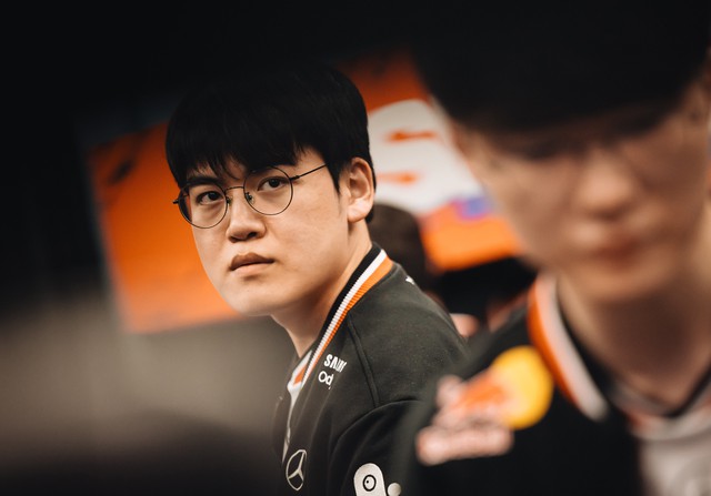 Gumayusi tuyên chiến với BLG sau chiến thắng chật vật CFO- Ảnh 3. Gumayusi tuyên chiến với BLG sau chiến thắng chật vật CFO- Ảnh 3.