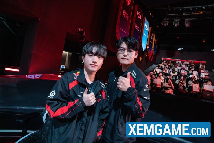 gumayusikeria-bangwolf-faker-3-1 Cặp đôi đường dưới nhà T1 lập thành tích cắt “chuỗi” của Gen.G nhờ bộ tướng đầy duyên phận gumayusikeria bangwolf faker 3 1