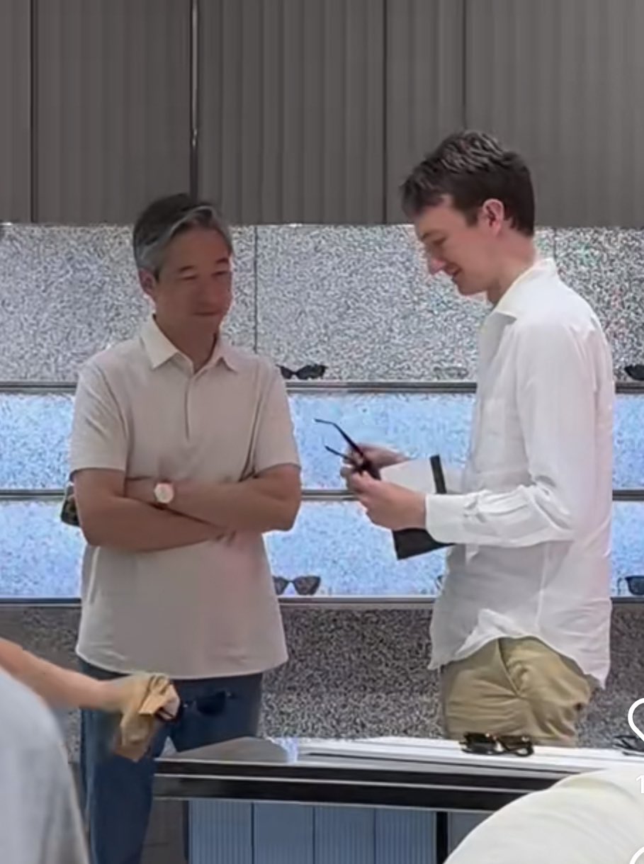 Lộ bằng chứng bạn trai nhà tỷ phú đến Seoul bí mật hộ tống Lisa trở lại với BLACKPINK- Ảnh 1.