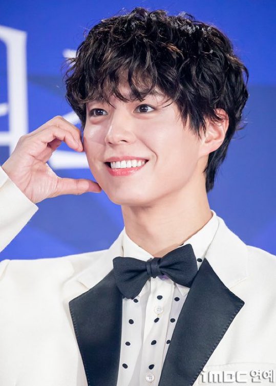 Mỹ nam hot nhất thảm đỏ Rồng Xanh 2025: Lên đồ như chú rể đi hỏi vợ, đẹp trai vô địch ngắm mấy cũng không đủ- Ảnh 3.